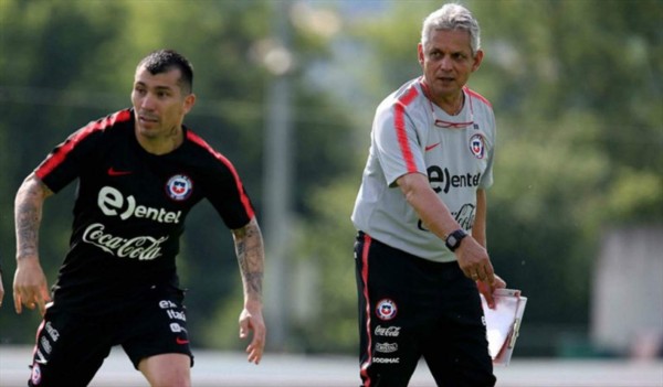 Lucha de egos y alcohol: El infierno al que llegó Reinaldo Rueda y que logró extinguir