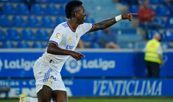 ¿Vinícius tiene nuevo amor? Los rumores de una posible relación con la cantante mexicana Kenia Os se intensifican