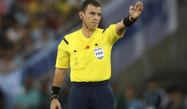 Indignación en Costa Rica por designación de Joel Aguilar como árbitro ante Estados Unidos