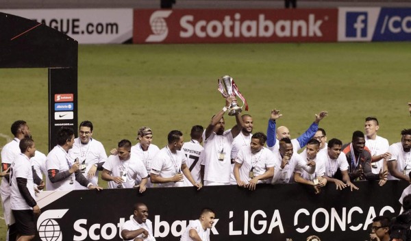 Así fue el enorme festejo de los jugadores del Olimpia luego de se campeones