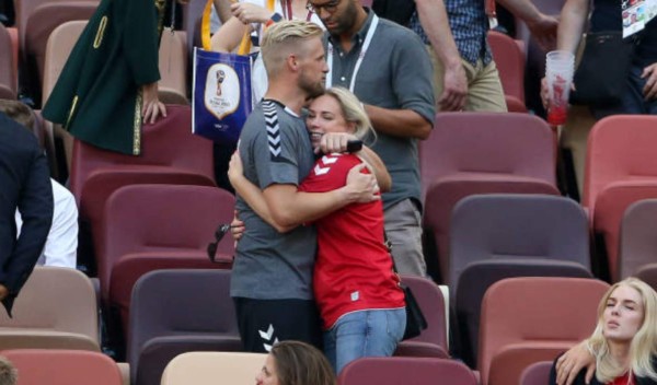 FOTOS: La bella esposa e insipiración del portero danés Kasper Schmeichel en Rusia 2018