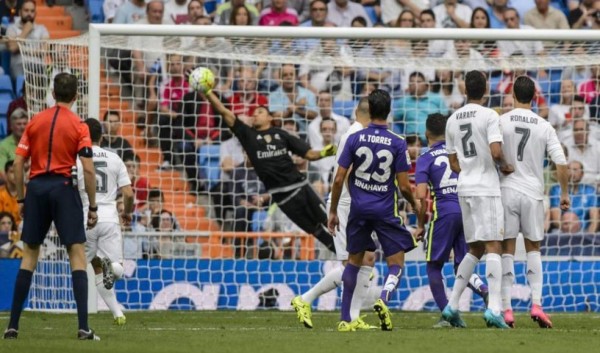 Las mejores atajadas de Keylor Navas en el Real Madrid