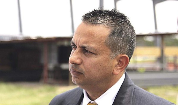 Rodolfo Villalobos: 'Keylor Navas no tiene por qué arriesgarse'