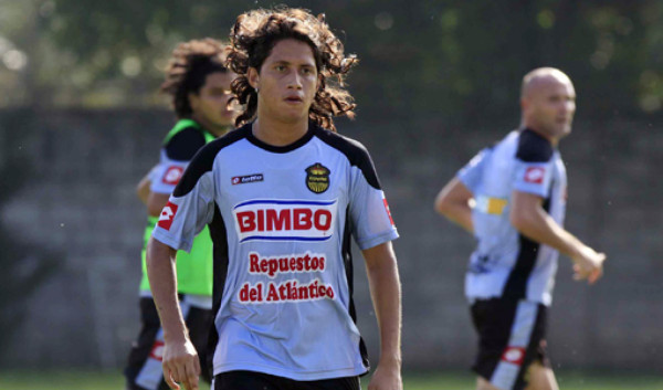 Aldo Oviedo es nuevo jugador del Vida