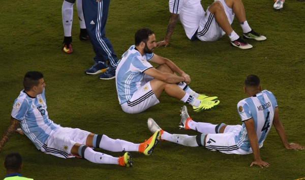 EN FOTOS: La amargura y lágrimas de Messi por fallar otra vez con Argentina