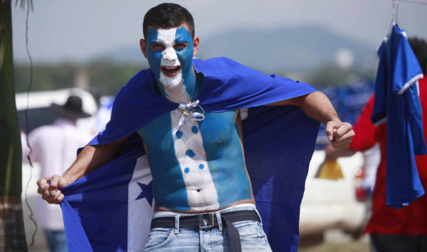 Gran Ambiente previo al Juego entre Honduras VS USA.