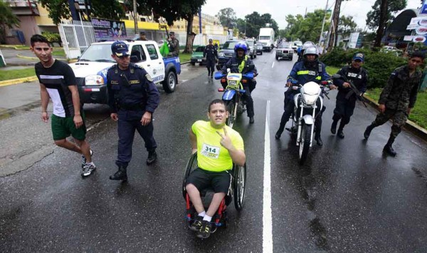 Las mejores imágenes de la Maratón ' Corriendo por la Salud”