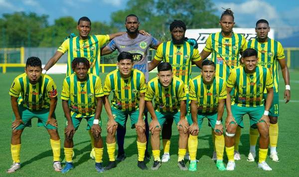 Georgie Welcome, actual futbolista en el Parrillas One.