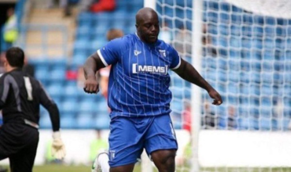 Las cláusulas de los futbolistas al descubierto: Fiestas, no viajar en avión y una playa privada