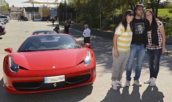 ¡INCREÍBLE! Así pagan los cracks del fútbol sus lujosos vehículos