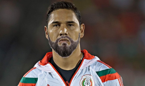 En México le ponen barbas a sus seleccionados en honor al Movember