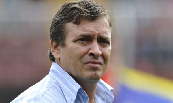 Ramírez, sobre Ramón Núñez: 'No puedo tener a alguien que se pare a sólo pedir la bola”