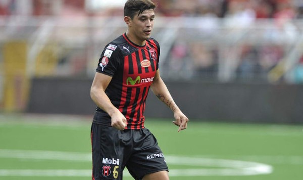 RUMORES Y FICHAJES: Sudamericanos llegan al fútbol centroamericano