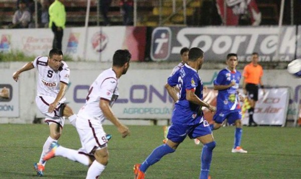 Costa Rica: Aplastante goleada de Saprissa en el inicio de la Copa