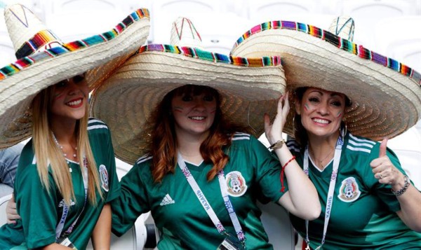 Lo que no se vio por TV: La petición de una mujer a CR7 y la mirada de Guardado al crack luso