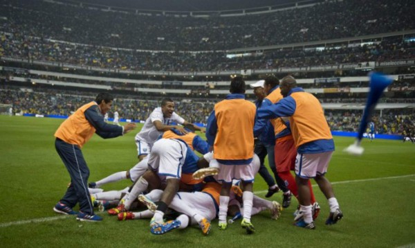 TOP: 15 Cosas que puedes hacer mientras se cae Facebook