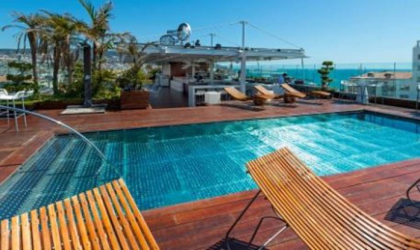 La vida de lujo de Messi en España: Una mansión, su colección de autos y un hotel de 26 millones de euros