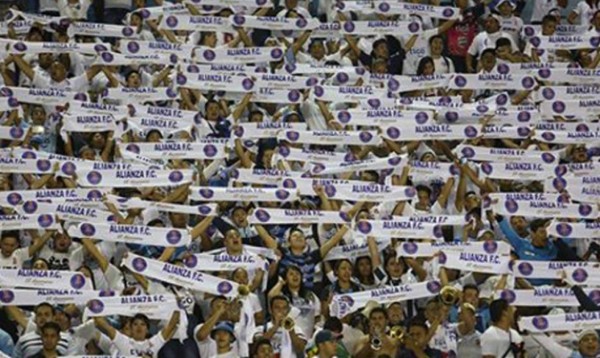 Las aficiones más apasionadas del fútbol centroamericano