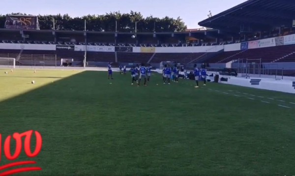¡Bromas, risas y un picadito! Así fue el entreno de Honduras previo al decisivo juego ante El Salvador