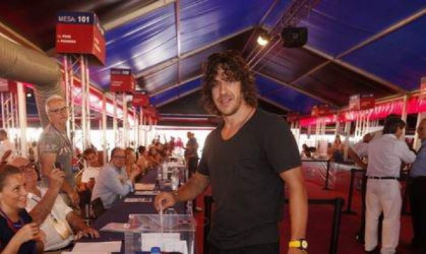 Jugadores y socios participan en elección presidencial del Barcelona