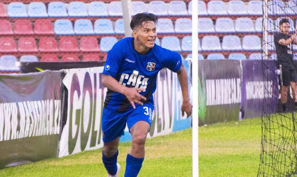 Moya había presentado al 1 de Agosto una carta donde mostraba un documento de rescisión con Zulia, pero el club reclama un año de contrato.