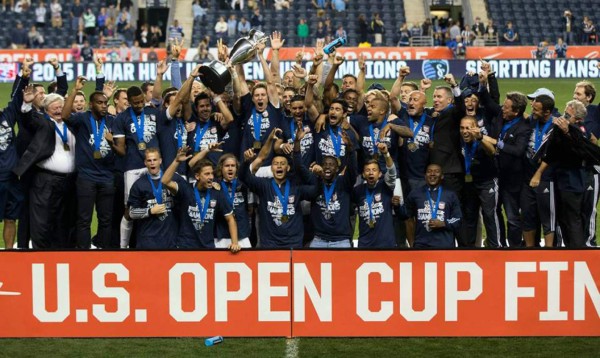 FOTOS: Así fue la celebración íntima de Roger Espinoza y Sporting KC
