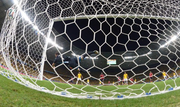 Brasil avanza a semifinales pidiendo la hora ante Colombia