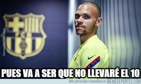 Los memes destrozan a Messi tras anunciar su decisión de quedarse en el Barcelona