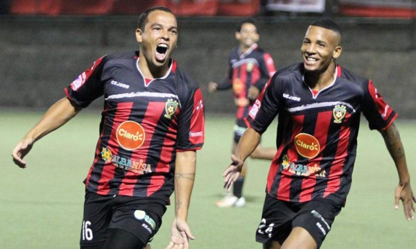 Olimpia domina el once ideal la Concacaf con Costly a la cabeza