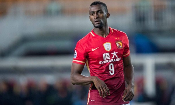 ¡Fichajes precoces! Las grandes figuras que solo duraron seis meses en un club