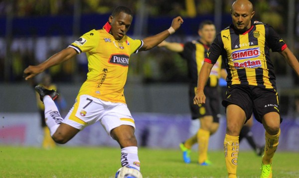 Real España no pudo con el Barcelona de Ecuador
