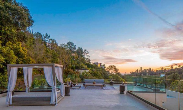 ¿A qué se dedica? La mansión de $10 millones que se compró el hijo de Beckham y su mujer