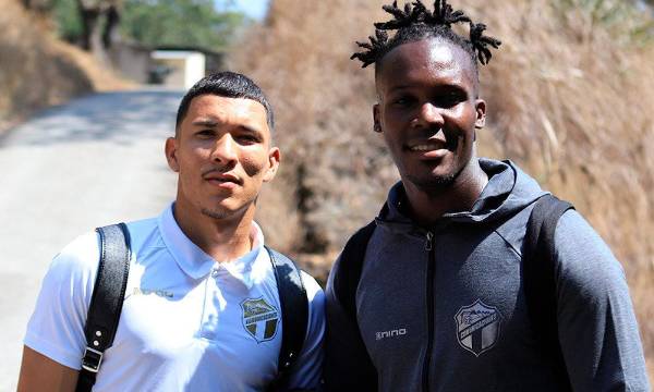 Kevin López y Rubilio Castillo, últimas figuras del Motagua, compartieron vestuario en el primer semestre del 2022 en el Comunicaciones.
