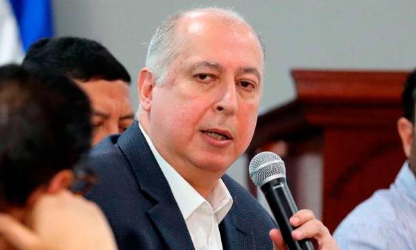 Eddy Atala aclara futuro de Diego Vazquez, lo que le “preocupa” y reveló qué sucede con Rodrigo Auzmendi