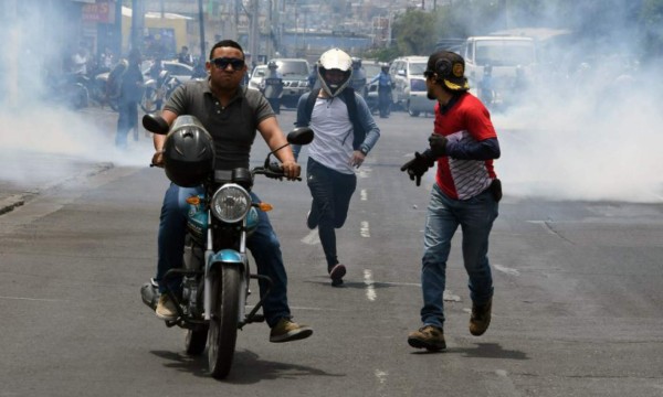 En fotos: Así fue la captura del periodista David Romero en Honduras