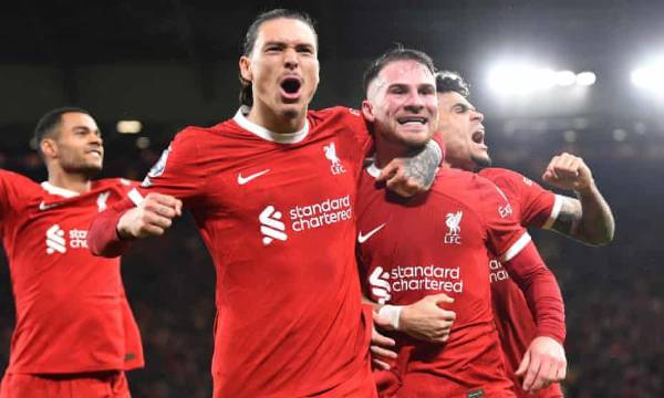 Darwin, Mac Allister y Gakpo marcaron los goles de la victoria del Liverpool.