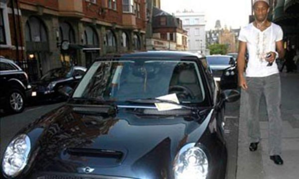 Los 10 cracks de fútbol que manejaron carros que podría tener cualquier persona