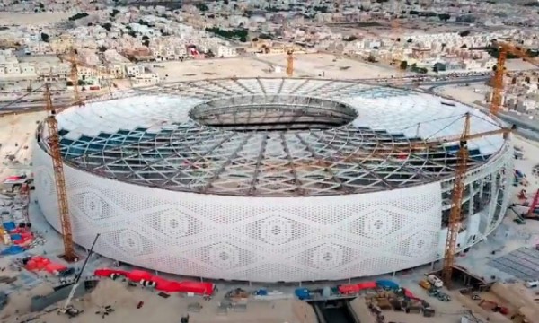 Qatar no se detiene a pesar del coronavirus y continúa terminando sus estadios