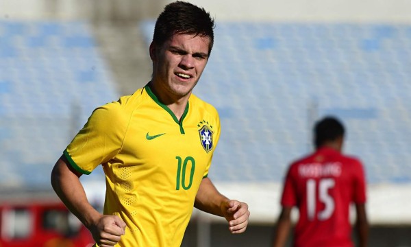 Los futbolistas jóvenes que son promesas y joyas del mercado