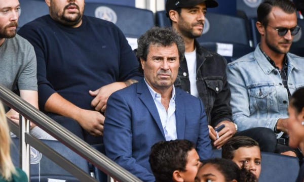 Le ofreció ayuda y entregó una tarjeta con su número: la sorpresa que se llevó Messi en su presentación con el PSG&nbsp;&nbsp;