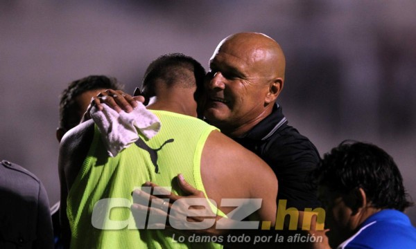 ¡Júbilo, lágrimas y 'marihuana'! El emotivo festejo del Honduras por llegar a la final