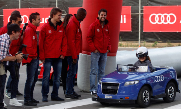 El FC Barcelona recoge sus nuevos Audi.