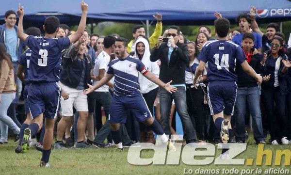 Las mejores imágenes de la semifinal del torneo de escuelas bilingües