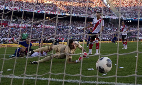 River Plate-Boca Júniors, un clásico caliente este domingo