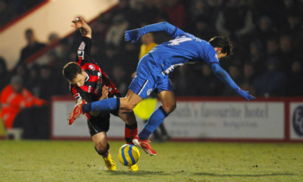 Roger brilla y Wigan avanza en la FA Cup.