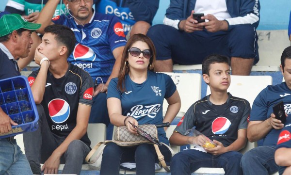 ¡El Nacional se llenó de preciosuras! Las chicas que enamoraron en el Motagua-Marathón