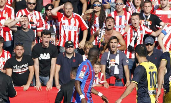 Los futbolistas profesionales que han sido víctima del racismo