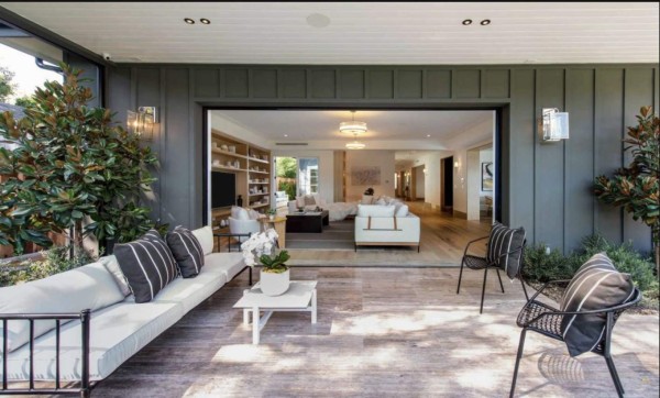 ¡Espectacular! Así es la lujosa mansión que compró Chicharito Hernández en Los Ángeles