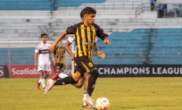 El novel Roberto Osorto no ha tenido impasses en su transición como futbolista profesional en el Real España.