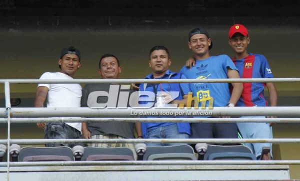 Las chicas lindas y las fotos curiosas que dejó la Copa Presidente